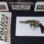 Caminhonete desgovernada invade bar em Unaí e deixa homem ferido